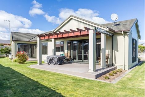 Photo of property in 1 Corfe Castle Lane, Levin, 5510