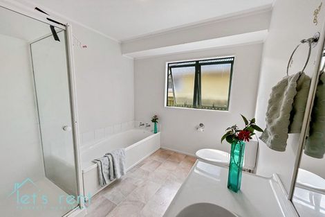 Photo of property in 1/150 Rosebank Road, Avondale, Auckland, 1026