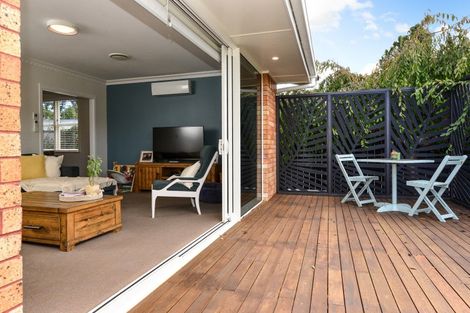 Photo of property in 8 Springfield Crescent, Enderley, Hamilton, 3214