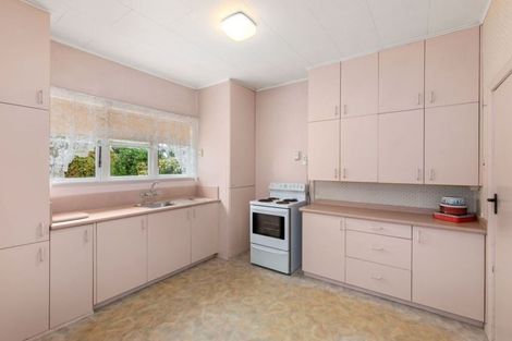 Photo of property in 40 Porutu Street, Fairfield, Lower Hutt, 5011