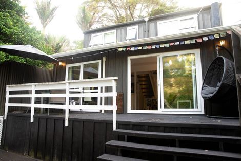 Photo of property in 4 Hiwihau Place, Glenfield, Auckland, 0629