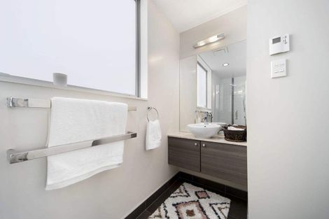 Photo of property in Wilk Heights, 15/8 Wilk Lane, Browns Bay, Auckland, 0630