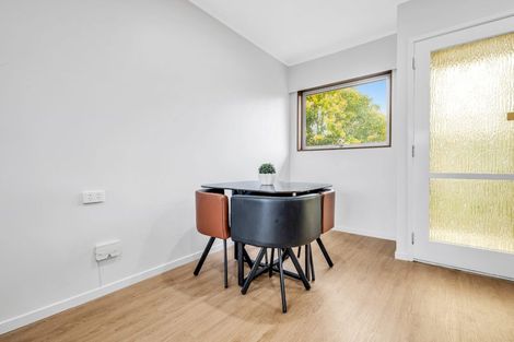 Photo of property in 2/22 Camellia Place, Mount Roskill, Auckland, 1041