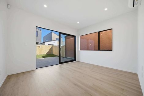 Photo of property in 6 Stableford Crescent, Opaheke, 2113