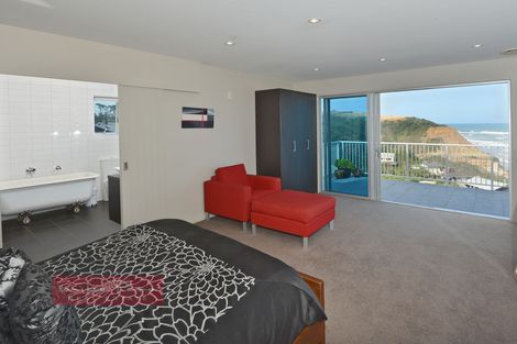 Photo of property in 20 Coates Avenue, Baylys Beach, Dargaville, 0377