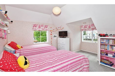 Photo of property in 1/363 Memorial Avenue, Burnside, Christchurch, 8053