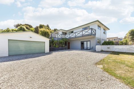 Photo of property in 8 Victoria Close, Picton, 7220