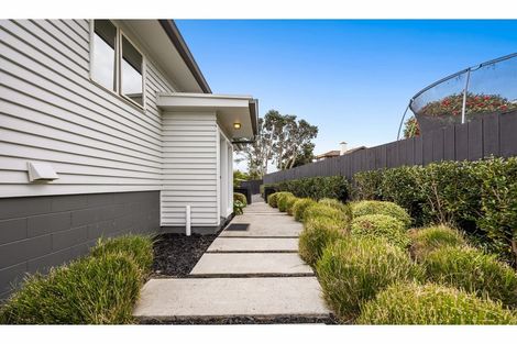 Photo of property in 54 Aberdeen Road, Campbells Bay, Auckland, 0620