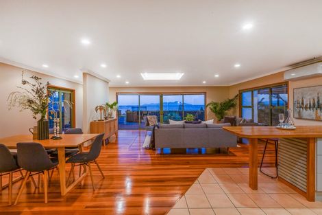 Photo of property in 10 Ocean Parade, Pukerua Bay, 5026