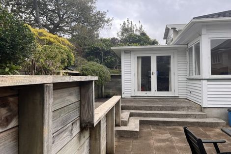 Photo of property in 4 Newcombe Crescent, Karori, Wellington, 6012
