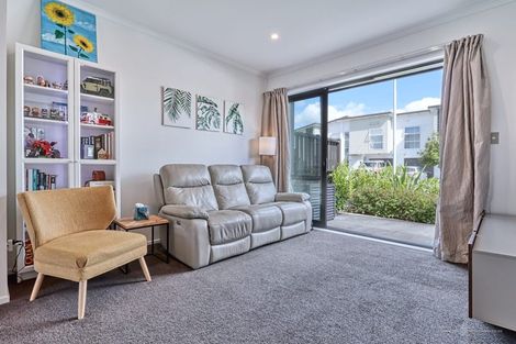 Photo of property in 6 Walter Merton Road, Hobsonville, Auckland, 0616