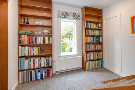 Photo of property in 6 Carlton Street, Melrose, Wellington, 6023