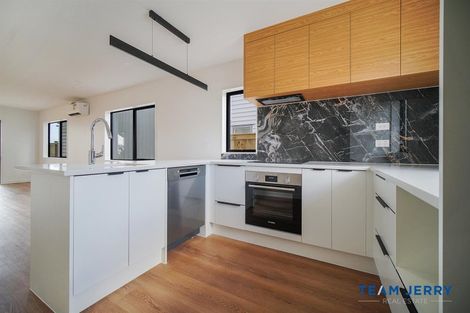 Photo of property in 121b Grove Road, Papakura, 2110