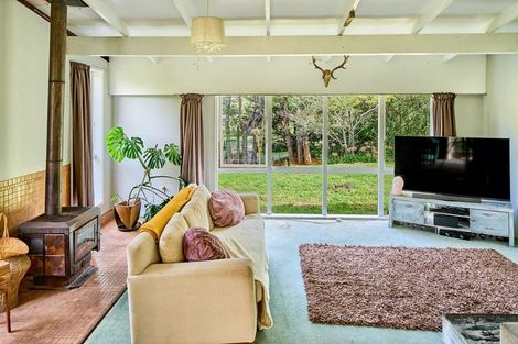 Photo of property in 138 Paekakariki Hill Road, Pauatahanui, Porirua, 5381