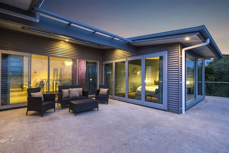 Photo of property in 50 Shandon Road, Vauxhall, Dunedin, 9013