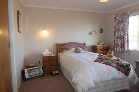 Photo of property in 2 Harrow Street, Levin, 5510