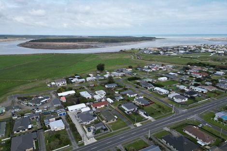 Photo of property in 8a Edinburgh Terrace, Foxton Beach, Foxton, 4815