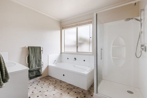 Photo of property in 14 Kinder Place, Ngongotaha, Rotorua, 3010