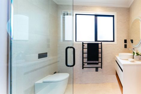 Photo of property in 73 Normans Road, Strowan, Christchurch, 8052