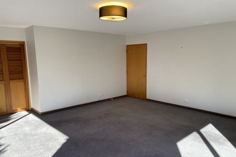 Photo of property in 2/5 Derenzy Place, Avonhead, Christchurch, 8042