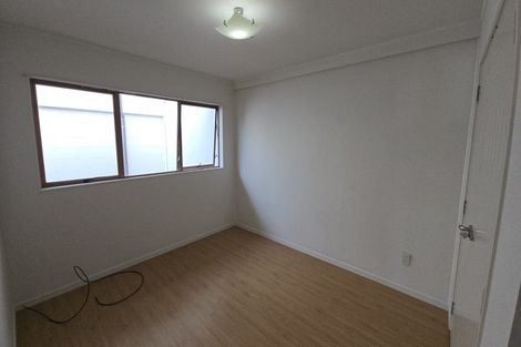 Photo of property in 1/22 Clovelly Road, Bucklands Beach, Auckland, 2012
