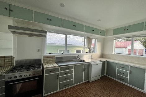 Photo of property in 24 York Avenue, Heretaunga, Upper Hutt, 5018