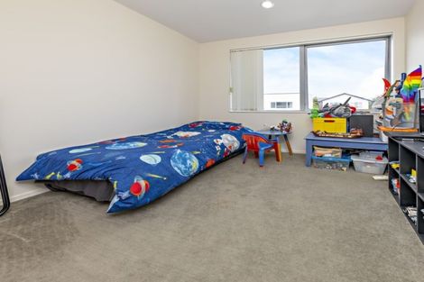 Photo of property in 87 Popokatea Drive, Takanini, 2112