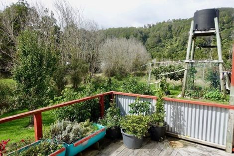 Photo of property in 4386 Karamea Highway, Karamea, 7893