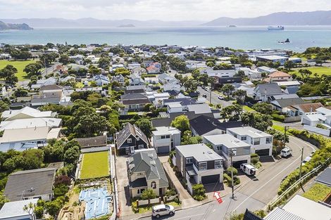 Photo of property in 36 Mantell Street, Seatoun, Wellington, 6022