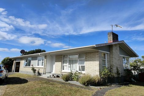 Photo of property in 56 Pohutukawa Drive, Pukete, Hamilton, 3200