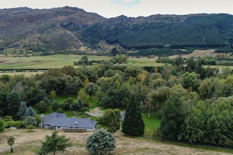 Photo of property in 752 Malaghans Road, Speargrass Flat, Queenstown, 9371