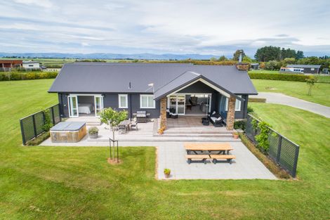Photo of property in 167 Oroua Road, Kairanga, Palmerston North, 4475