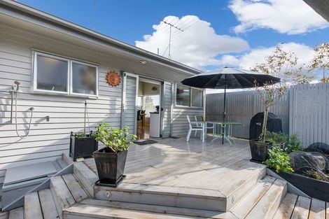 Photo of property in 54 Newhaven Terrace, Mairangi Bay, Auckland, 0630