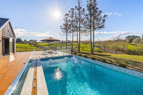 Photo of property in 70 Joseph Dunstan Drive, Taupaki, 0782