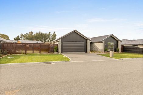 Photo of property in 39 Plover Avenue, Amberley, 7410