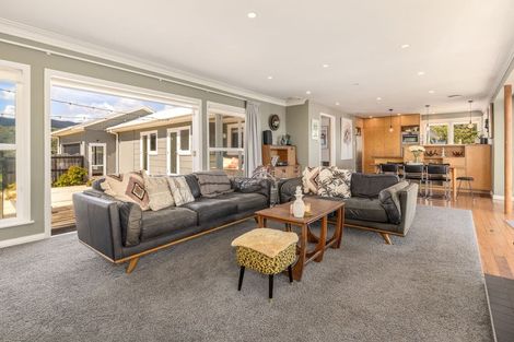 Photo of property in 95 Rosetta Road, Raumati South, Paraparaumu, 5032