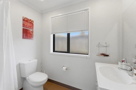 Photo of property in 7a Pipitea Place, Whalers Gate, New Plymouth, 4310