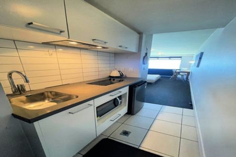 Photo of property in The Capital, 17/370 Oriental Parade, Oriental Bay, Wellington, 6011