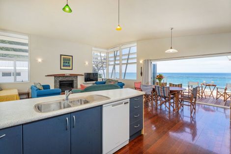 Photo of property in 92 Ocean Beach Road, Tairua, 3508