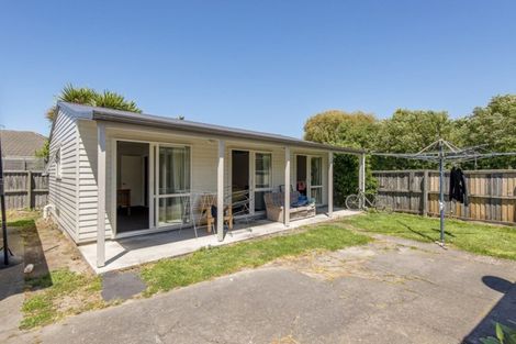 Photo of property in 9 Gladson Avenue, Sockburn, Christchurch, 8042