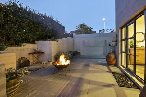 Photo of property in 19a Santa Monica Place, Goodwood Heights, Auckland, 2105