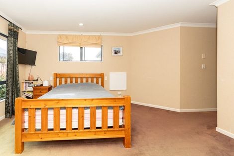 Photo of property in 5 Sovereign Place, Rototuna North, Hamilton, 3210