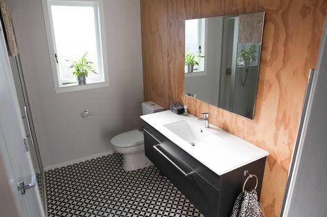 Photo of property in 26 Dakota Avenue, Beach Haven, Auckland, 0626