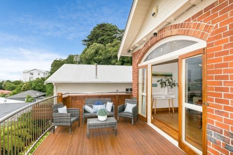 Photo of property in 450 Evans Bay Parade, Hataitai, Wellington, 6021