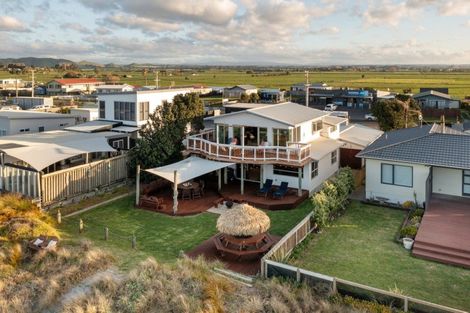 Photo of property in 65 Pukehina Parade, Pukehina, Te Puke, 3189