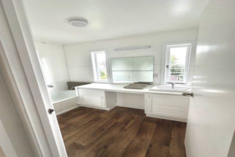 Photo of property in 3/42 Orakei Road, Remuera, Auckland, 1050