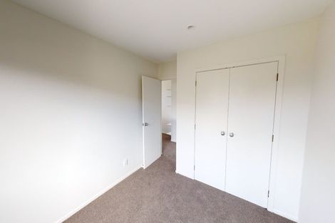 Photo of property in 74 Dress Circle, Newlands, Wellington, 6037