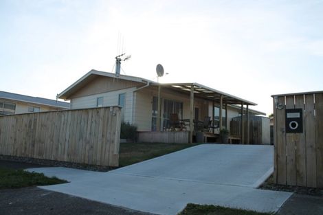 Photo of property in 110 Apollo Parade, Milson, Palmerston North, 4414