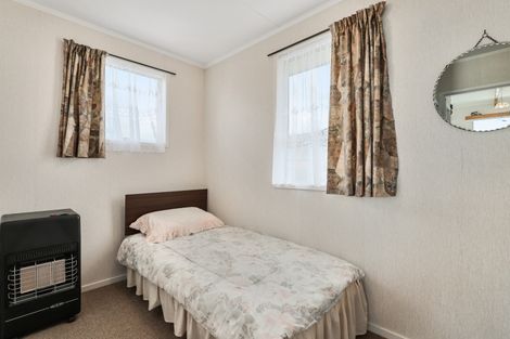 Photo of property in 27 Ocean View Road, Waihi Beach, 3611