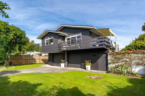 Photo of property in 4 Huia Street, Waikawa, Picton, 7220